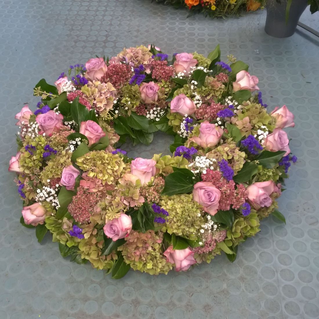 Blumen Schnack Neustadt, Tradition von 100 Jahren, Kirchhofsallee 12, 23730 Neustadt/Holstein, Friedhof, Rudolf Schnack, Joachim Schnack, Blumen, Schnittblumen, Hochzeitsfloristik, Trauerschmuck, Dekoration, Terrassenbepflanzung, Fleurop