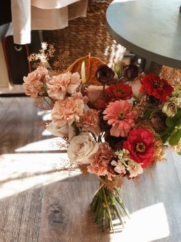 Blumen Schnack Neustadt, Tradition von 100 Jahren, Kirchhofsallee 12, 23730 Neustadt/Holstein, Friedhof, Rudolf Schnack, Joachim Schnack, Blumen, Schnittblumen, Hochzeitsfloristik, Trauerschmuck, Dekoration, Terrassenbepflanzung, Fleurop