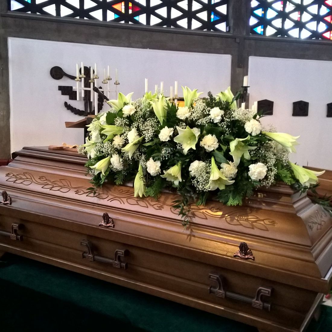 Blumen Schnack Neustadt, Tradition von 100 Jahren, Kirchhofsallee 12, 23730 Neustadt/Holstein, Friedhof, Rudolf Schnack, Joachim Schnack, Blumen, Schnittblumen, Hochzeitsfloristik, Trauerschmuck, Dekoration, Terrassenbepflanzung, Fleurop